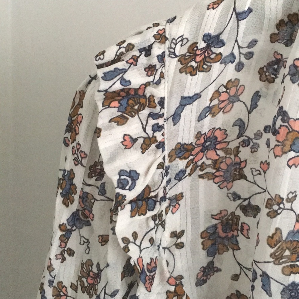 Loft NWT Blouse Floral Print XS